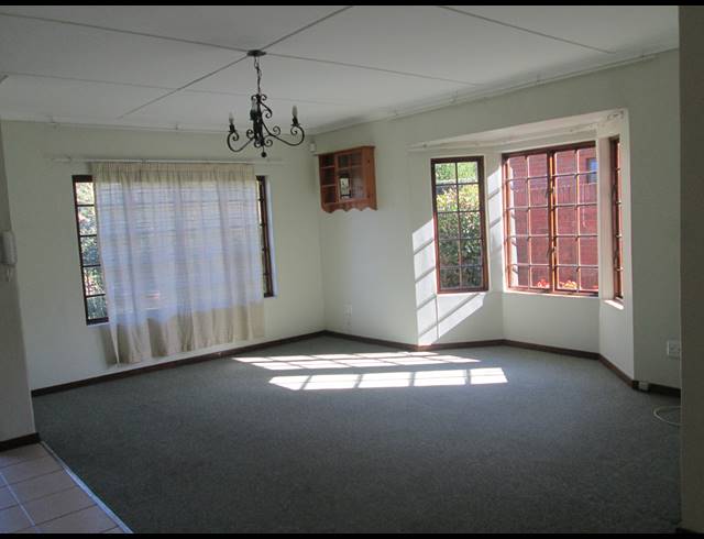 3 BEDROOM SIMPLEX SOLD IN GREENDALE
